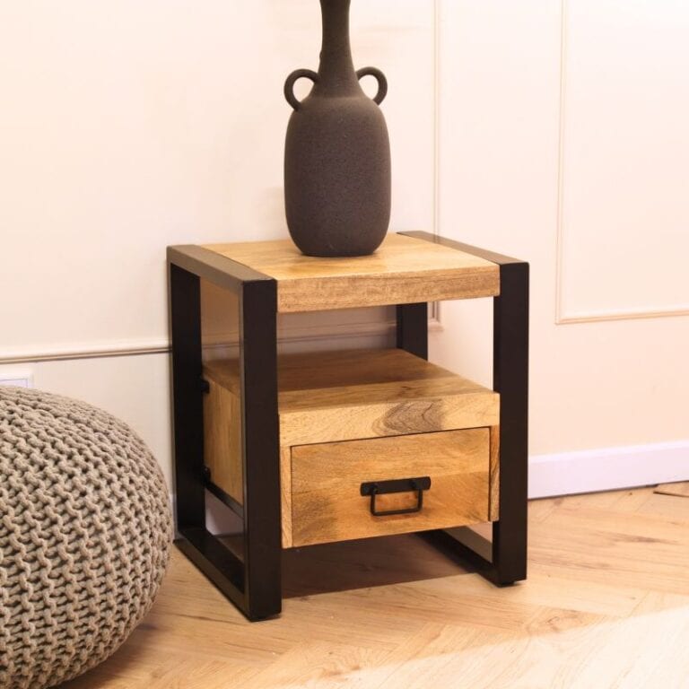 Britt industrieel houten nachtkastje 1lade