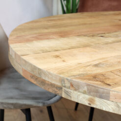 Morada eettafel industrieel rond mango hout