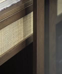 Burcei vitrinekast donkkerbruin eikenhout 160cm-5.jpg