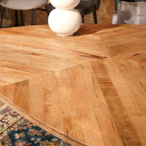 Trivero eetkamertafel driehoek 150cm naturel