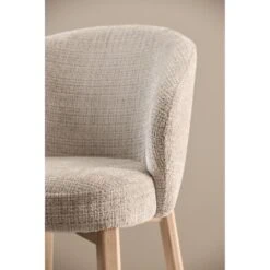 Darlene Eetkamerstoel Beige Naturel houten poten