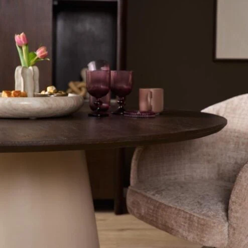 Alternative view of Eettafel Martin rond Walnoot Zand Dichte poot 150cm