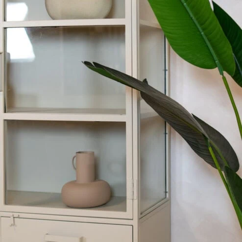 Figue vitrinekast industrieel taupe binnenkant zijkant glas 120cm