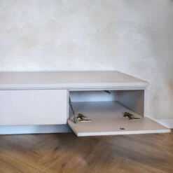 Halmsford Zwevend Tv meubel laag Ivory - Zelf samenstellen