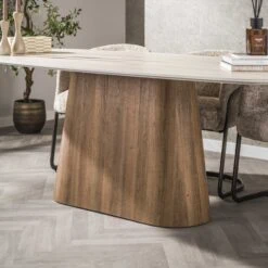 Danique Eettafel deens ovaal Travertine 215cm