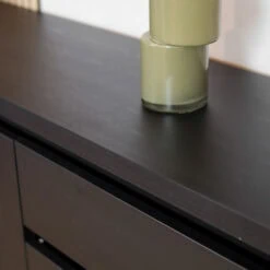 Kiara Dressoir Klein Zwart 212cm