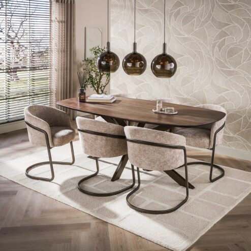 Kelvin Eettafel deens ovaal Acaciahout 215cm