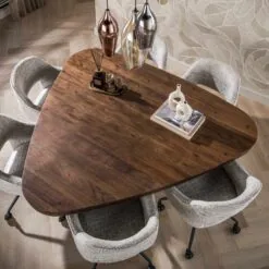 Andreas Eettafel driehoekig Acaciahout 165cm