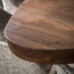 Andreas Eettafel driehoekig Acaciahout 165cm