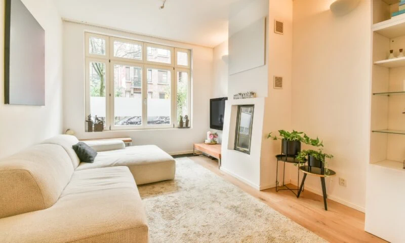 Grote woonkamer inrichten